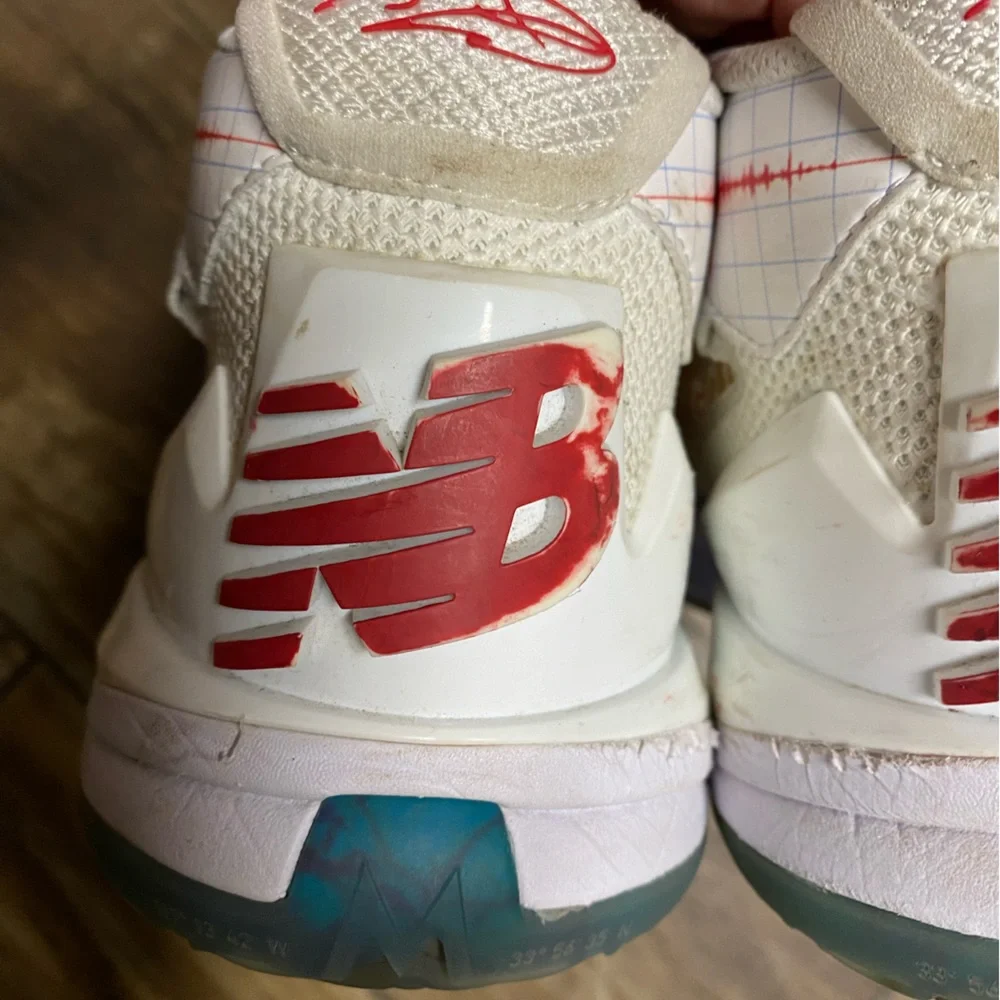 NEW BALANCE Sz 5.5 Kawhi Leonard Basketball Sneaker Shoe